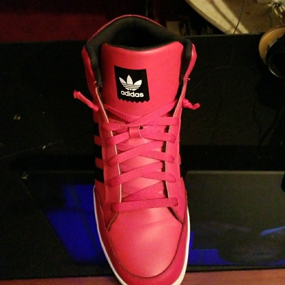 Adidas Shoe - Picture 2 of 2